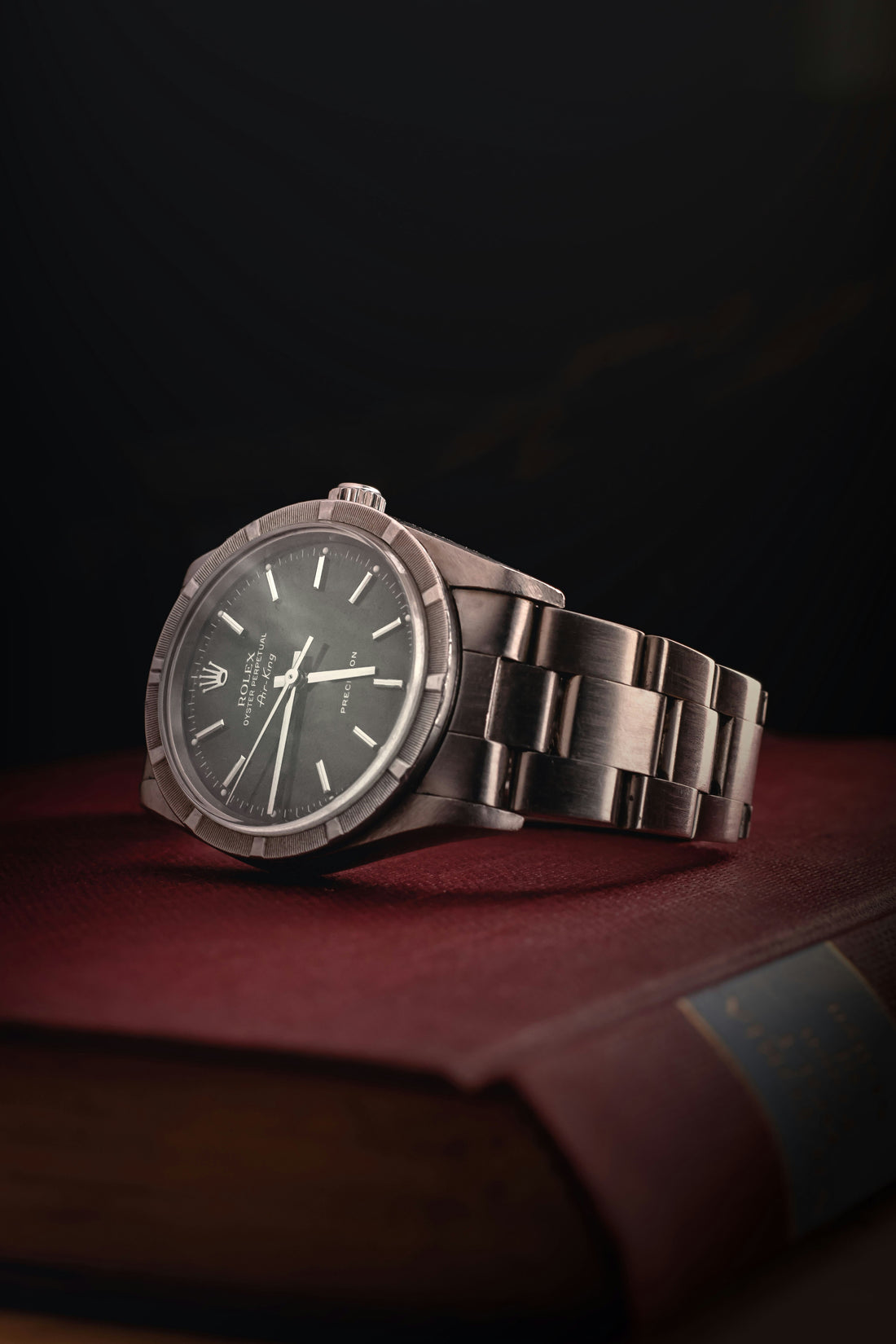 Luxury Gents Watch – Classic Men’s Wristwatch | Waterproof, Stylish &amp; Durable Quartz Timepiece